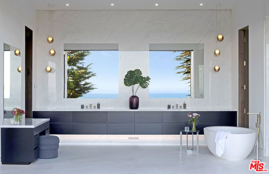 MariSol Malibu - Residential