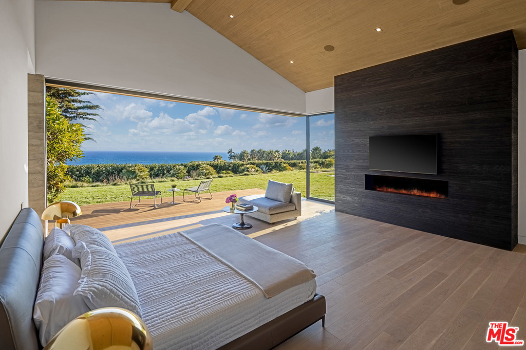 MariSol Malibu - Residential