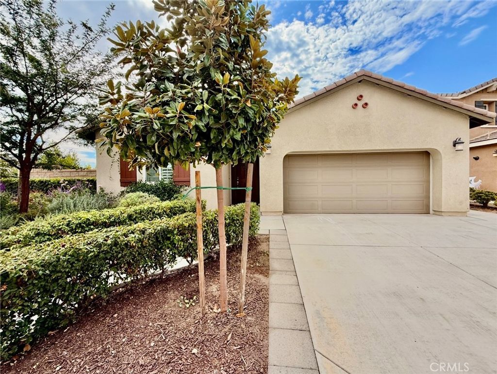 Photo of 12003 Santiam Court, Jurupa Valley, CA 91752 (MLS # IV25254559)