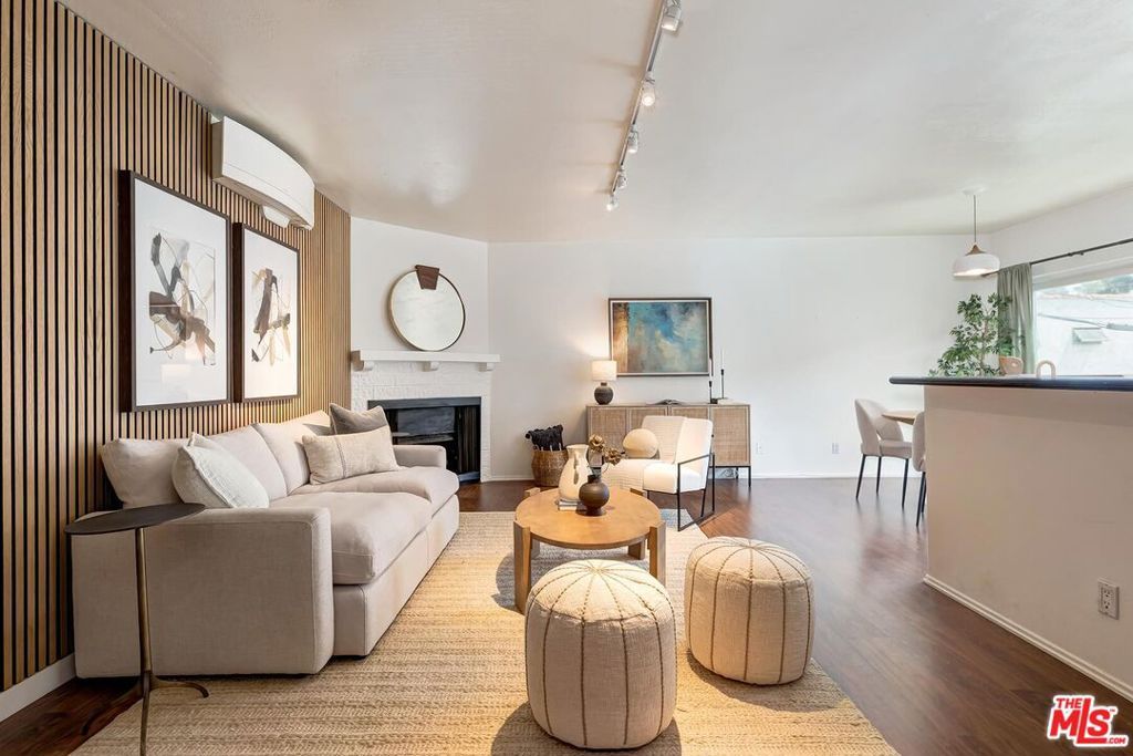 Photo of 1337 Berkeley Street #7, Santa Monica, CA 90404 (MLS # 26710053)