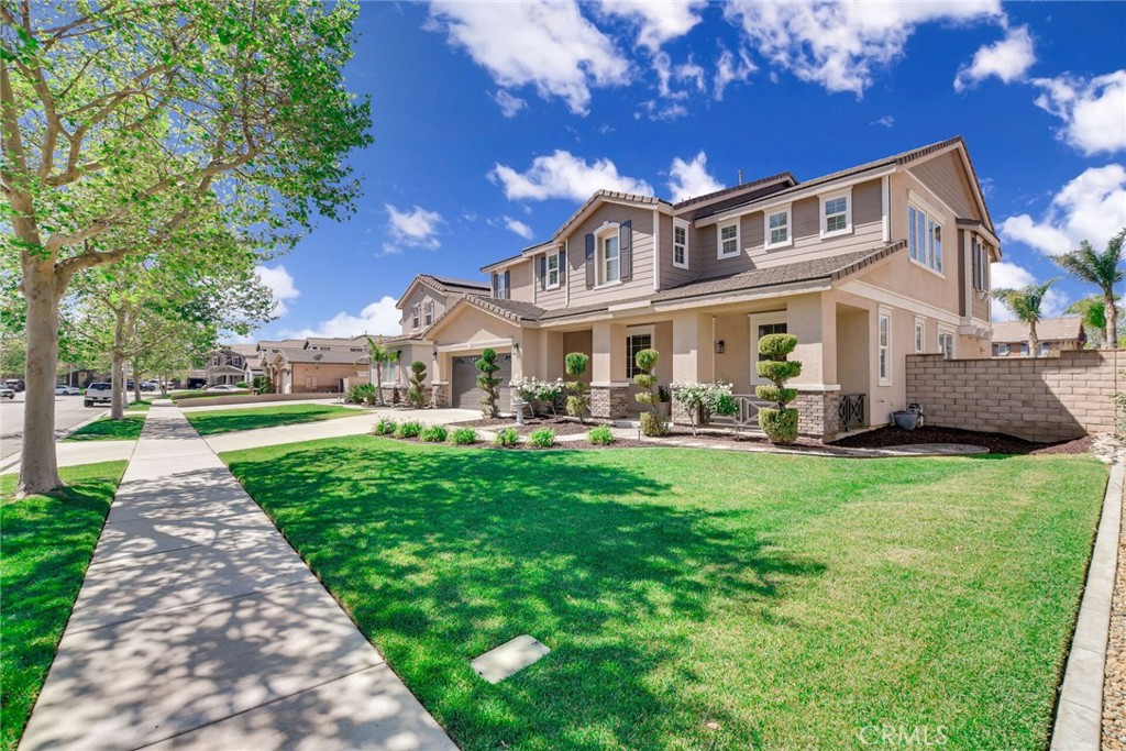 5042 Glenwood Avenue