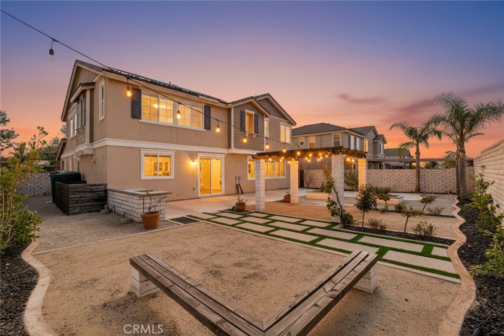 5042 Glenwood Avenue