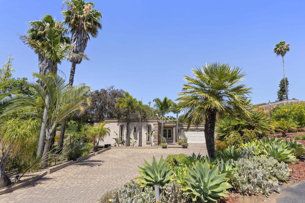 1215 Vista Grande Road