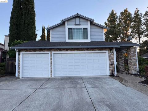 Photo of 3124 Sunflower Drive Dr, Antioch, CA 94531 (MLS # 41116205)