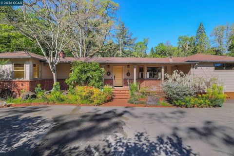 Photo of 847 Acalanes Rd Rd, Lafayette, CA 94549 (MLS # 41127854)