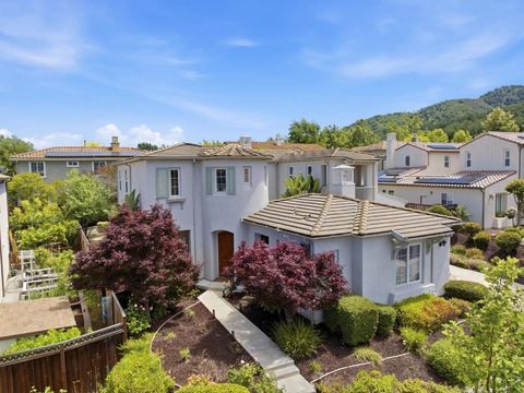 Photo of 2645 Muirfield Way, Gilroy, CA 95020 (MLS # ML82042323)