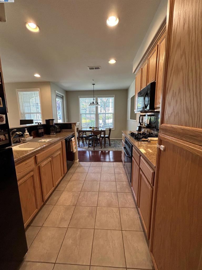 DUBLINRACH - Residential Lease