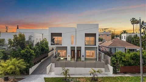 Photo of 642 E Fairview Boulevard #C, Inglewood, CA 90302 (MLS # SB26076034)