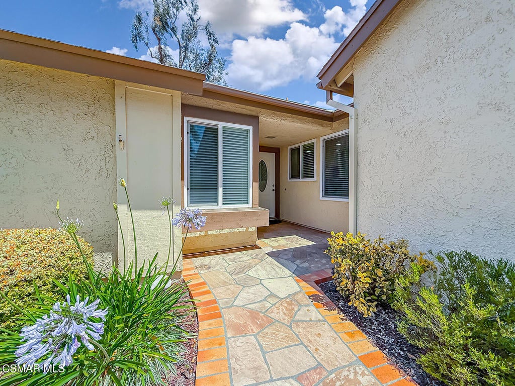 42203 Village 42