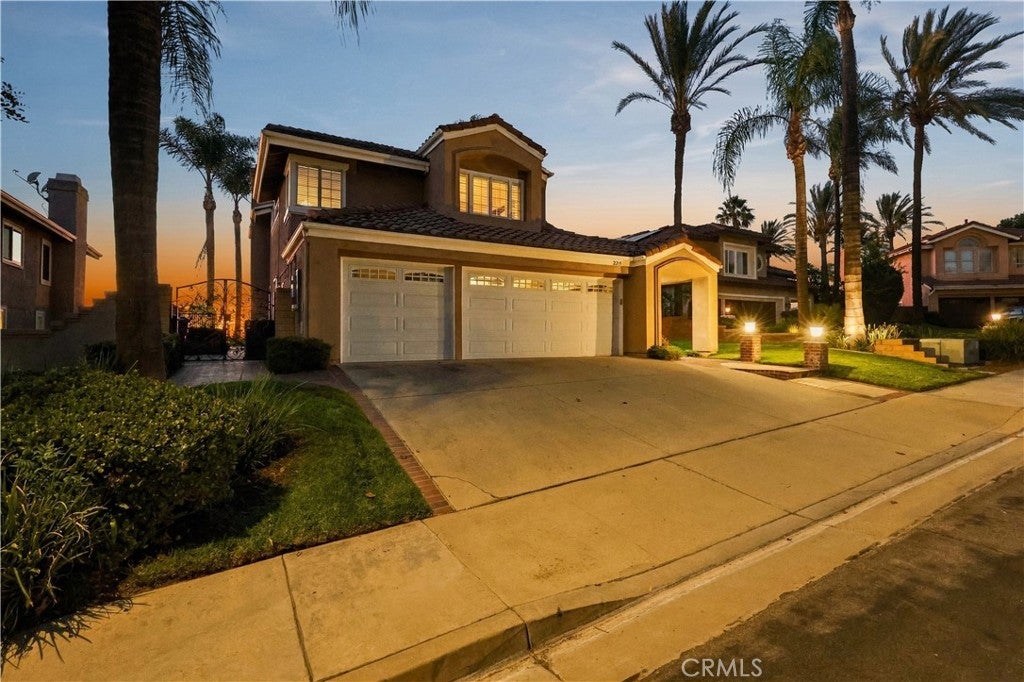 2215 Calle Margarita