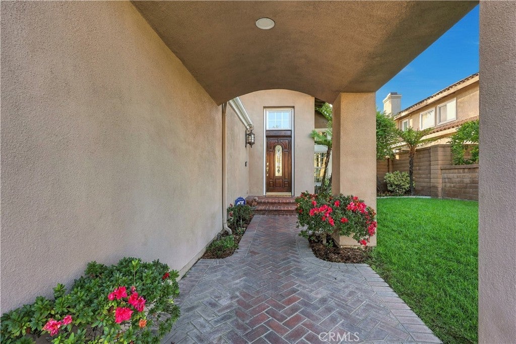 2215 Calle Margarita