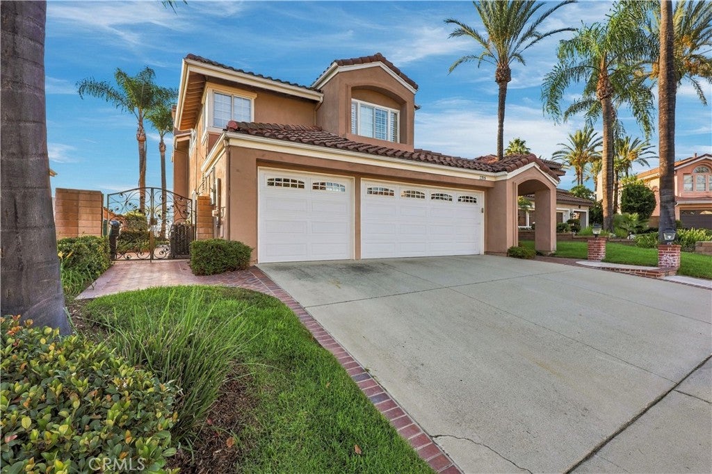 2215 Calle Margarita