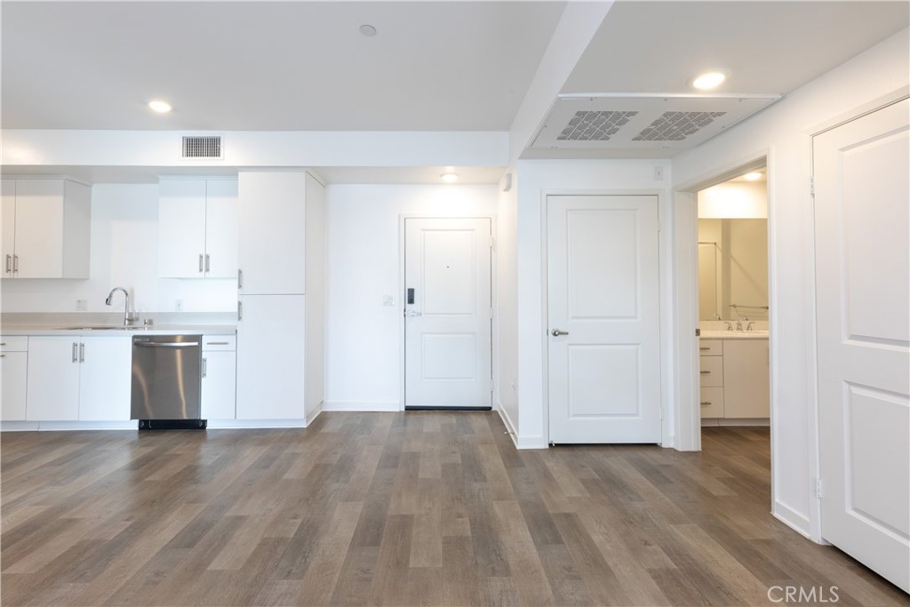 9001 Cerise Lane 111