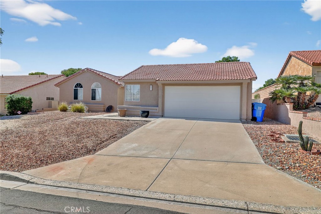 8817 Clubhouse Boulevard