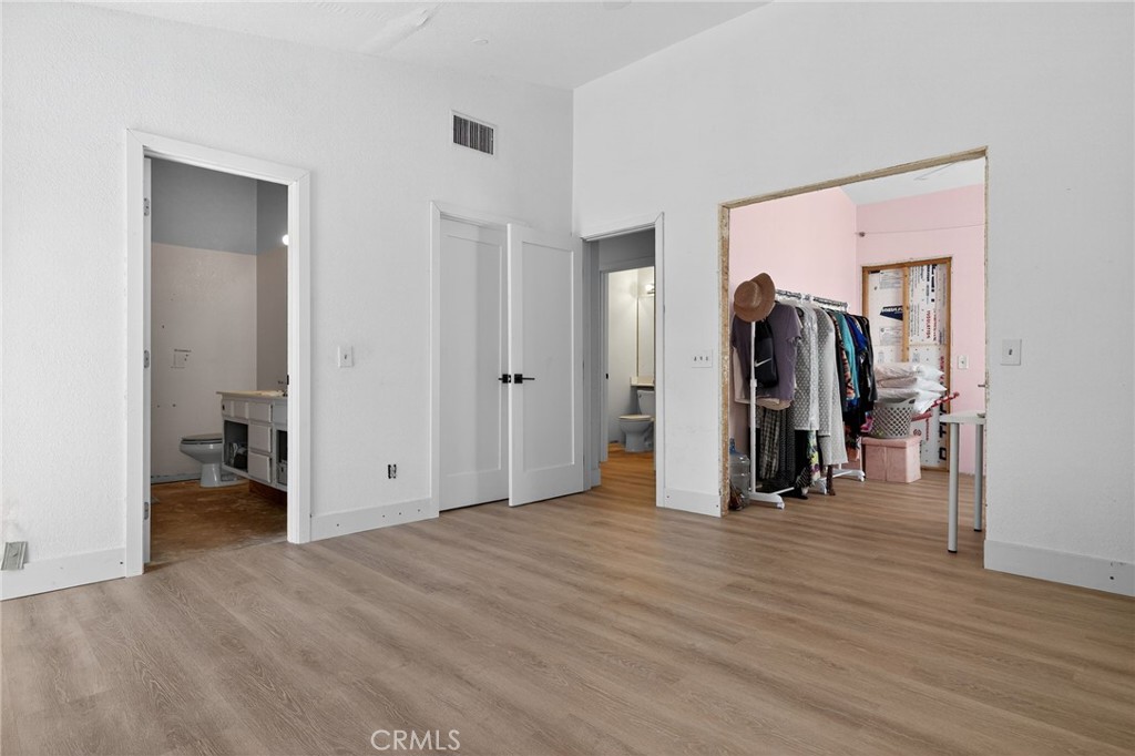MISSION LAKES - Residential