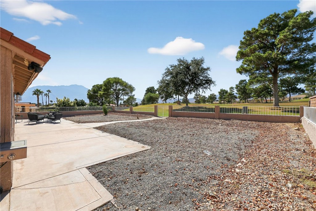 MISSION LAKES - Residential