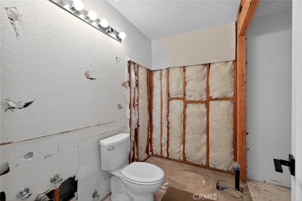 MISSION LAKES - Residential