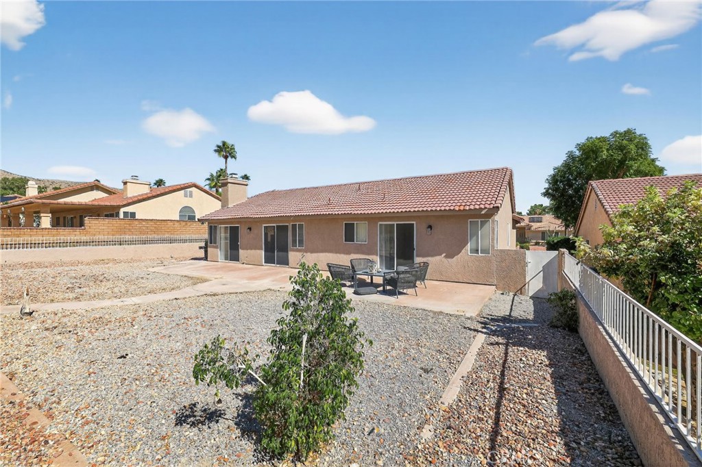 MISSION LAKES - Residential