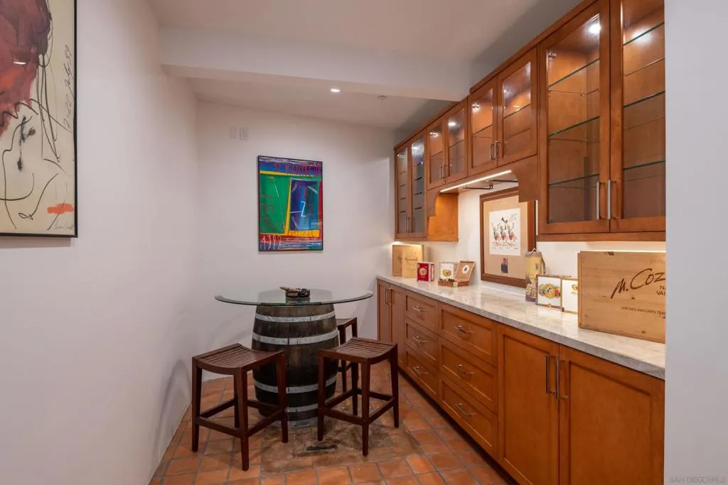 San Diego, California 92109, United States, 4 Bedrooms Bedrooms, ,4 BathroomsBathrooms,Residential,Active,178680