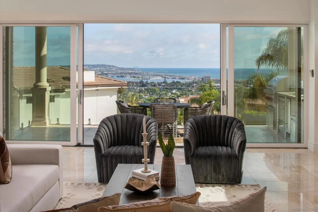 San Diego, California 92109, United States, 4 Bedrooms Bedrooms, ,4 BathroomsBathrooms,Residential,Active,178680