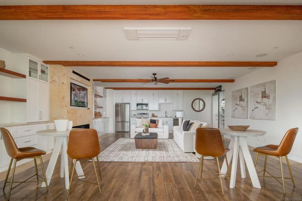 San Diego, California 92109, United States, 4 Bedrooms Bedrooms, ,4 BathroomsBathrooms,Residential,Active,178680