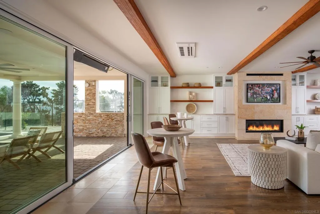 San Diego, California 92109, United States, 4 Bedrooms Bedrooms, ,4 BathroomsBathrooms,Residential,Active,178680