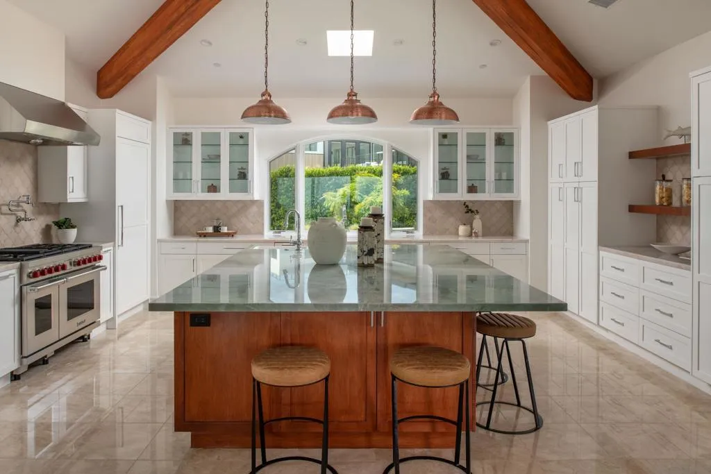 San Diego, California 92109, United States, 4 Bedrooms Bedrooms, ,4 BathroomsBathrooms,Residential,Active,178680