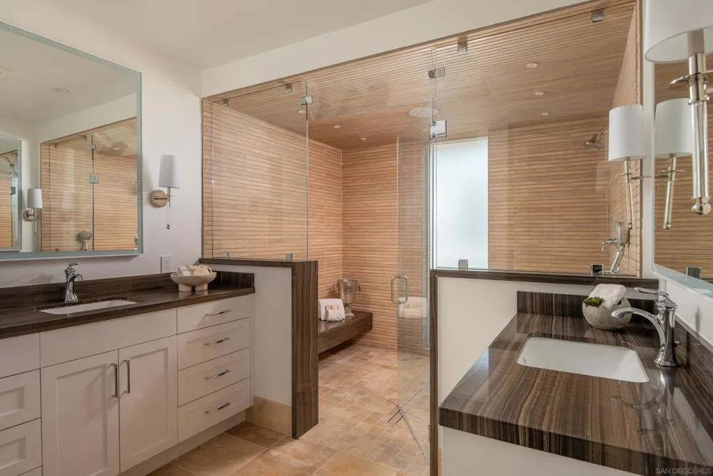 San Diego, California 92109, United States, 4 Bedrooms Bedrooms, ,4 BathroomsBathrooms,Residential,Active,178680