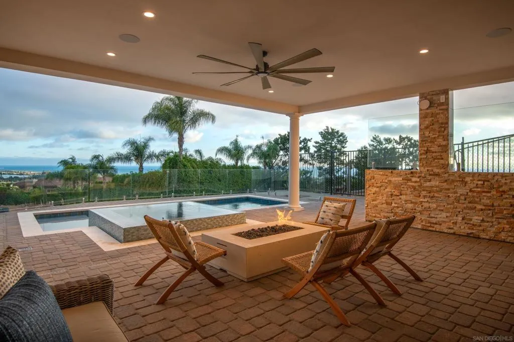 San Diego, California 92109, United States, 4 Bedrooms Bedrooms, ,4 BathroomsBathrooms,Residential,Active,178680