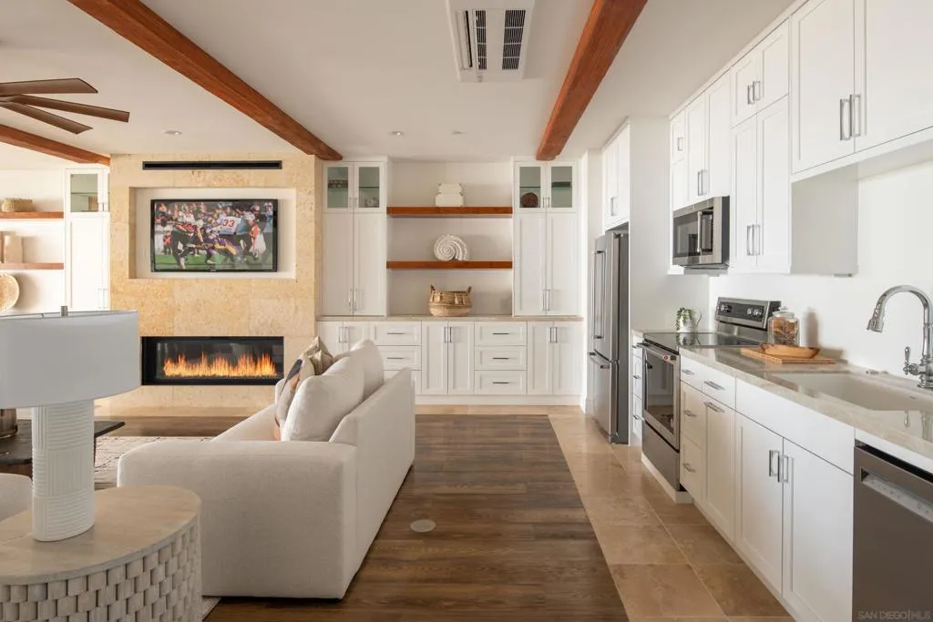 San Diego, California 92109, United States, 4 Bedrooms Bedrooms, ,4 BathroomsBathrooms,Residential,Active,178680