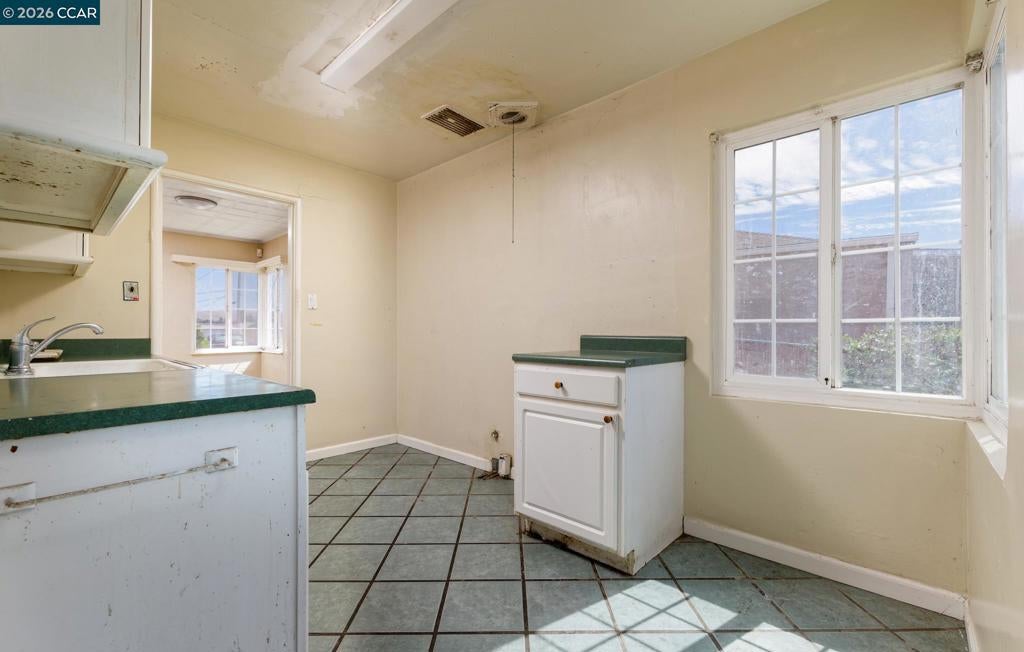 47 Wilshire Ave
