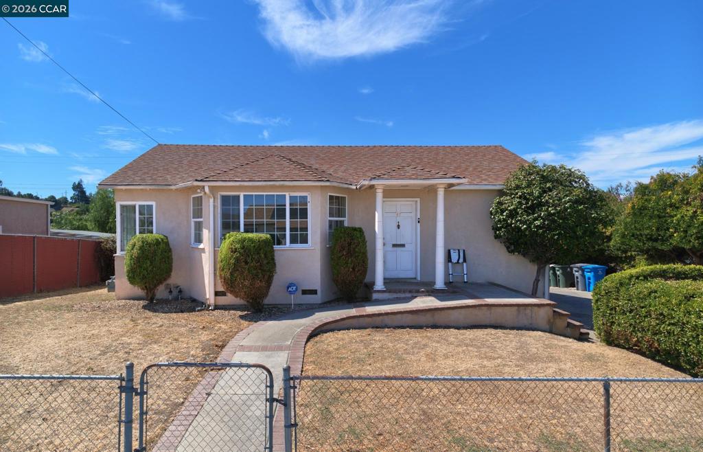 Photo of 47 Wilshire Ave AVE, Vallejo, CA 94591 (MLS # 41148034)