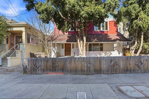Photo of 604 56Th St St, Oakland, CA 94609 (MLS # 41121192)