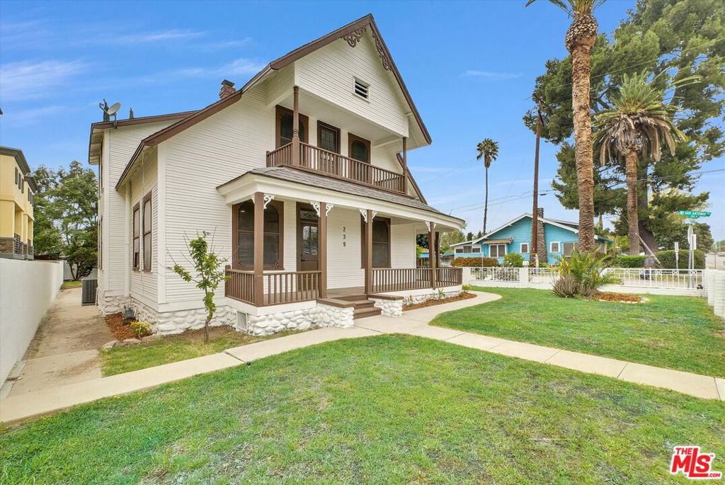 239 N San Antonio Avenue