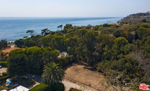 Photo of 31864 Sea Level Drive, Malibu, CA 90265 (MLS # 26991375)