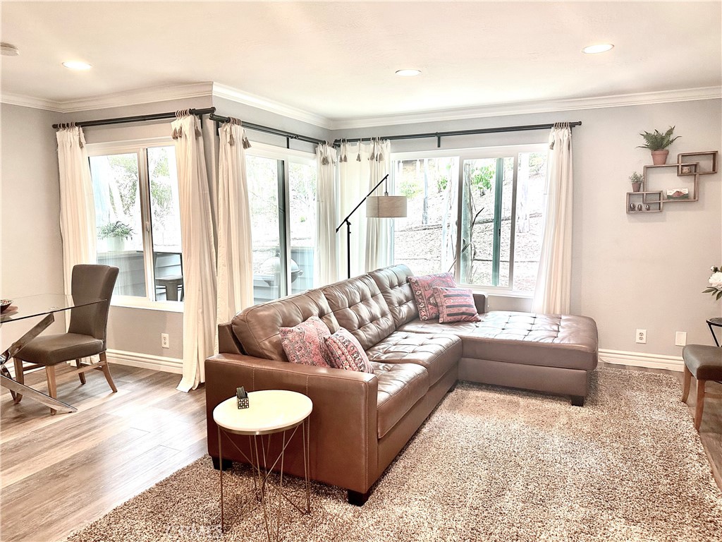 Lake Forest Woods (LW) - Residential Lease