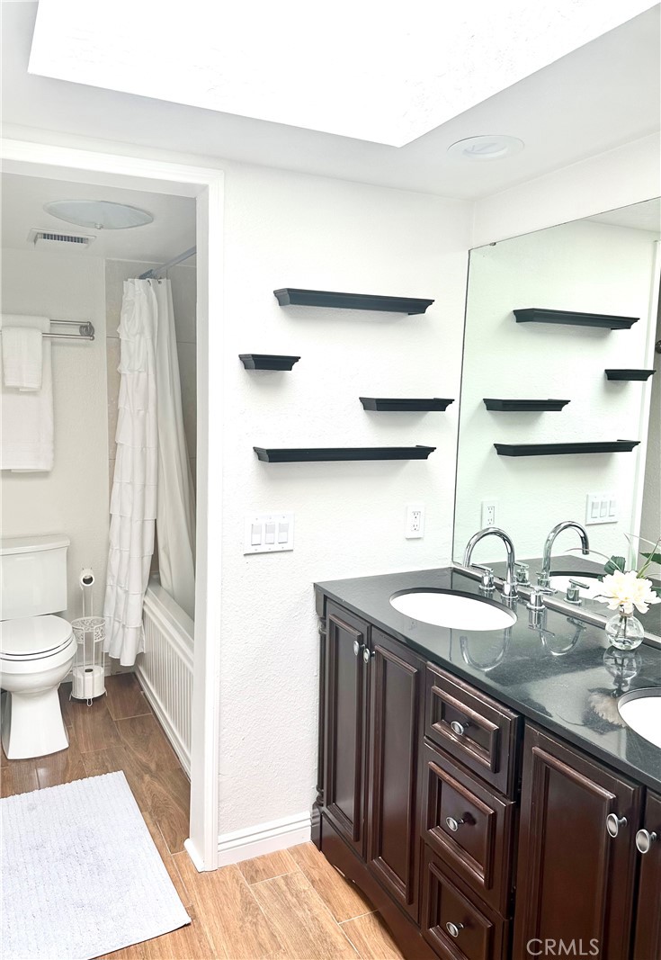 Lake Forest Woods (LW) - Residential Lease