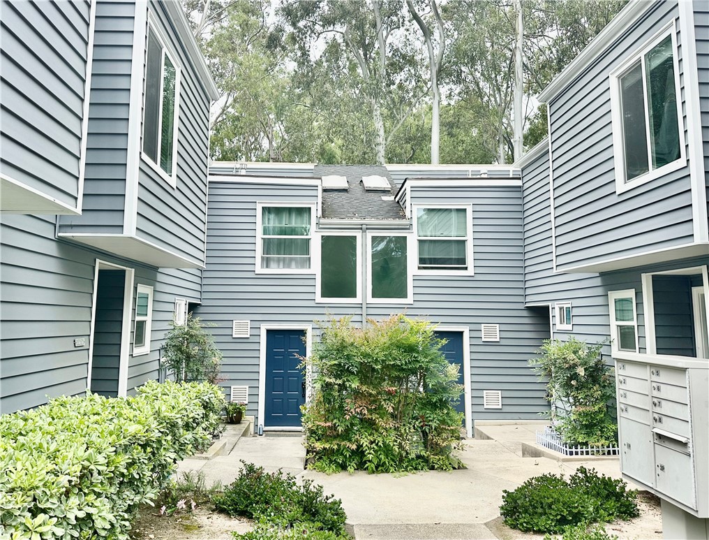 Lake Forest Woods (LW) - Residential Lease