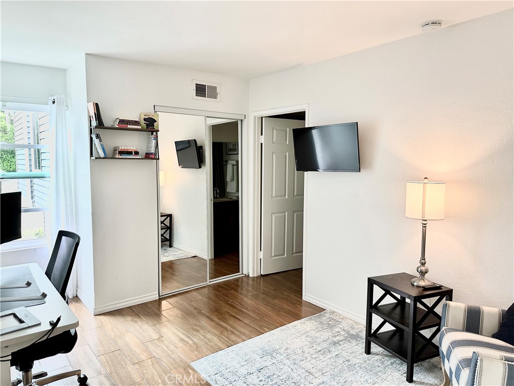 Lake Forest Woods (LW) - Residential Lease