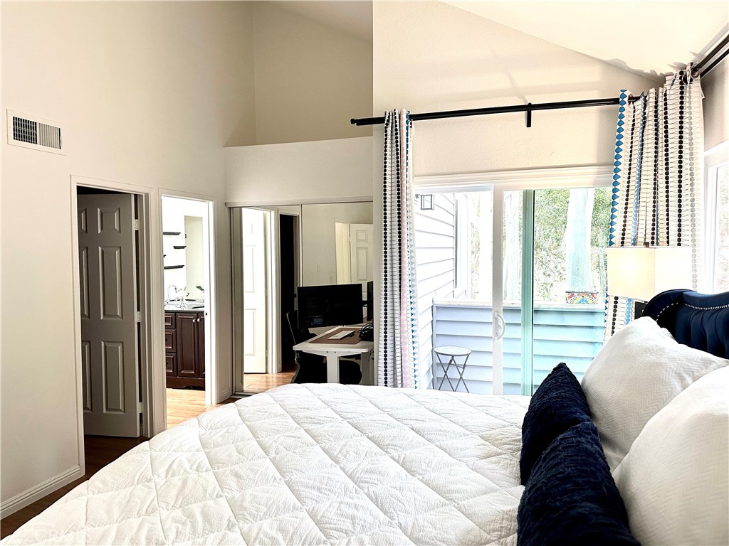 Lake Forest Woods (LW) - Residential Lease
