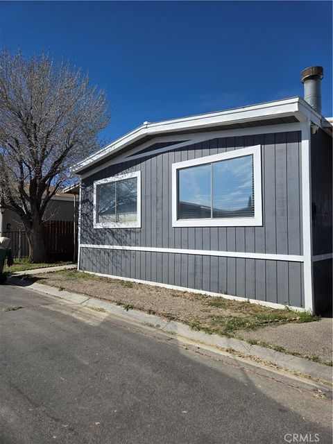 Photo of 1301 E Avenue I SPC 225, Lancaster, CA 93535 (MLS # DW26057697)