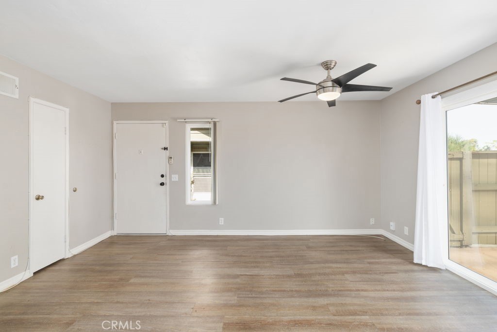 6883 Bear River Row 1