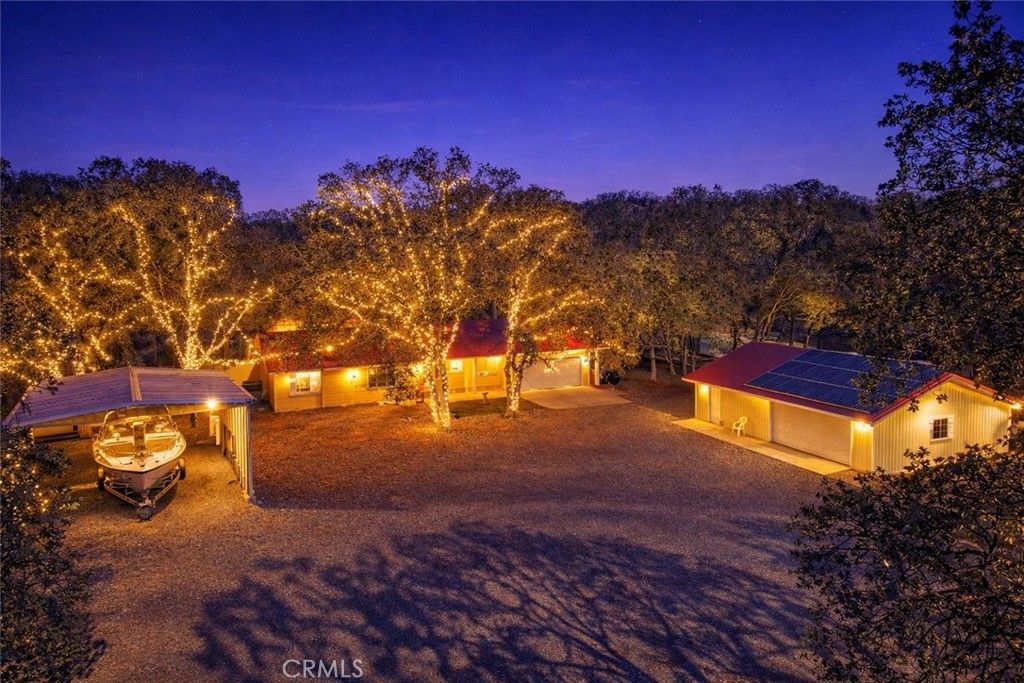 Photo of 18601 Stallion Drive, Red Bluff, CA 96080 (MLS # SN26047350)