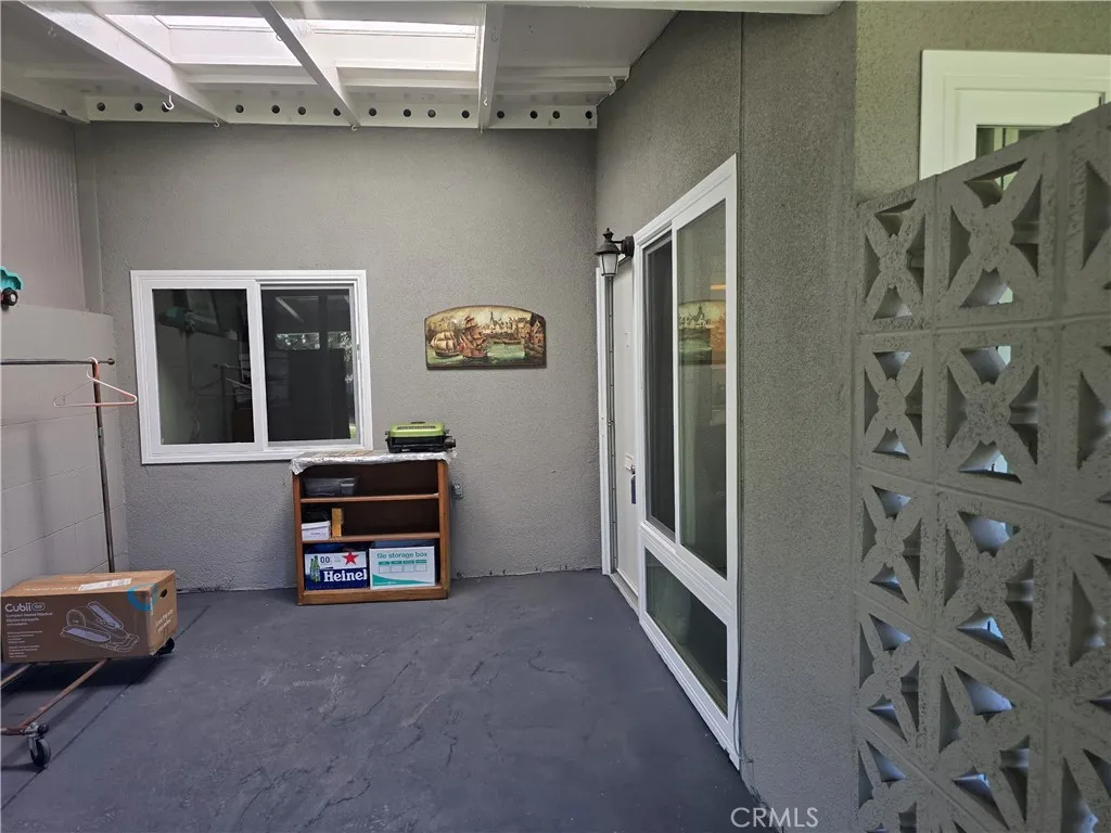 Seal Beach, California 90740, United States, 2 Bedrooms Bedrooms, ,1 BathroomBathrooms,Residential,Active,196680