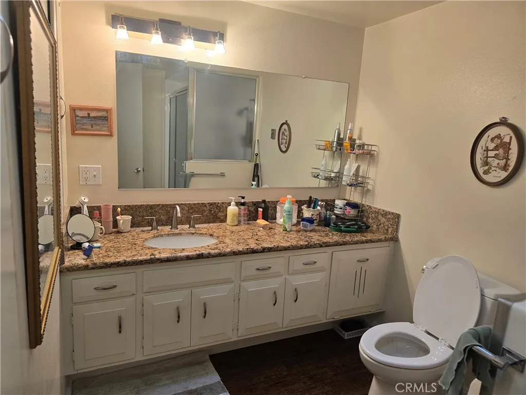 Seal Beach, California 90740, United States, 2 Bedrooms Bedrooms, ,1 BathroomBathrooms,Residential,Active,196680
