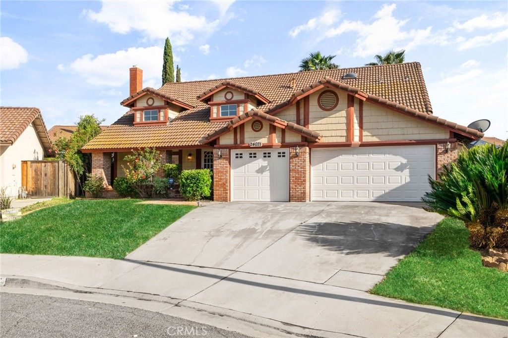 listing image 130720567806719293674