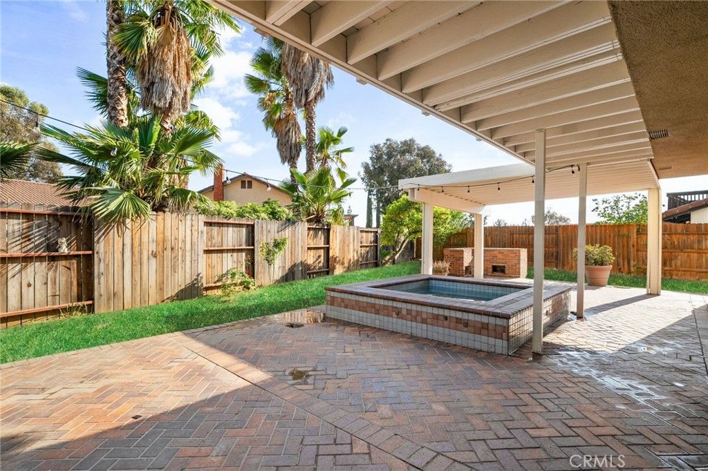 listing image 130723389651486820226