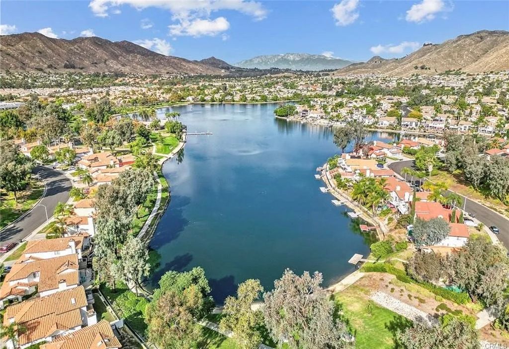 listing image 130721898984760721140