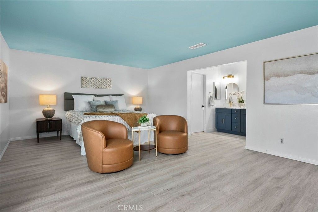 listing image 130723134023963111833