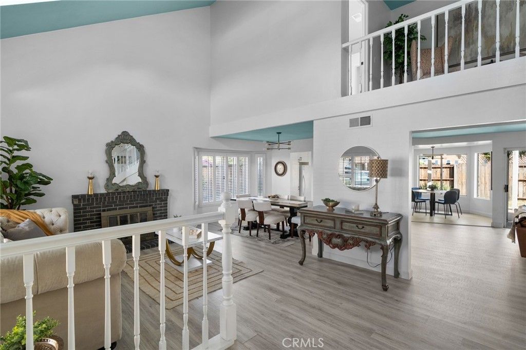 listing image 130727027767310326580